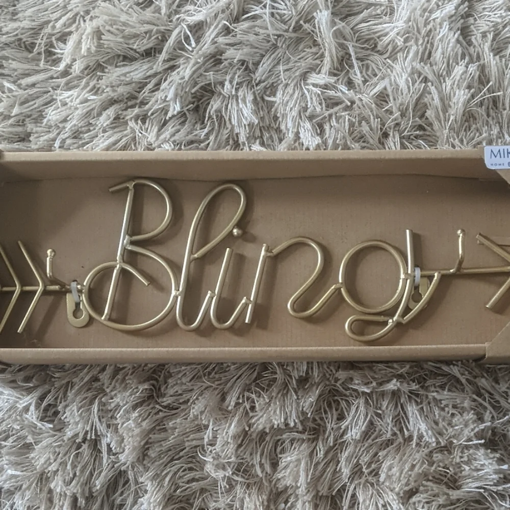 Mikasa Bling Gold Jewelry Wall Hanger